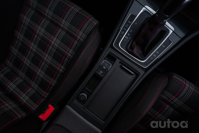 Volkswagen Golf GTI 7 generation