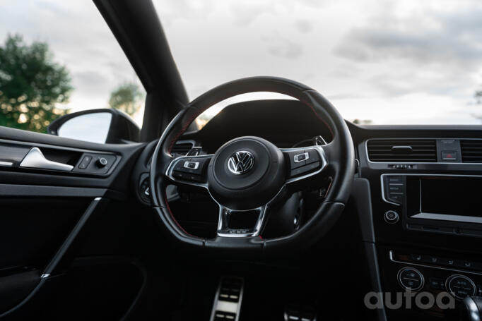Volkswagen Golf GTI 7 generation