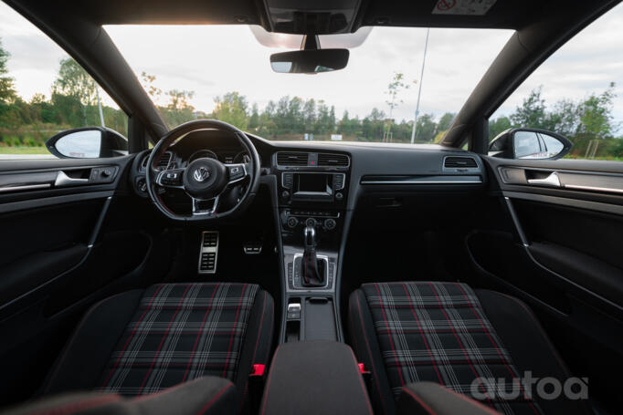 Volkswagen Golf GTI 7 generation