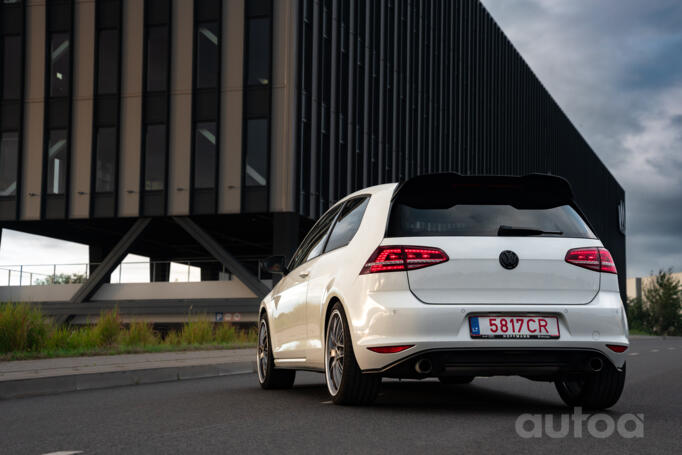 Volkswagen Golf GTI 7 generation