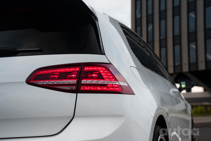 Volkswagen Golf GTI 7 generation