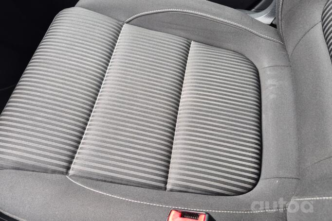 SEAT Alhambra 2 generation [restyling]