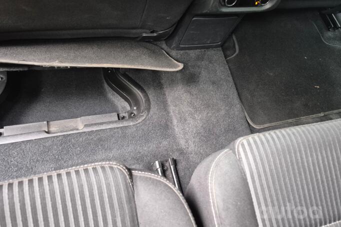 SEAT Alhambra 2 generation [restyling]