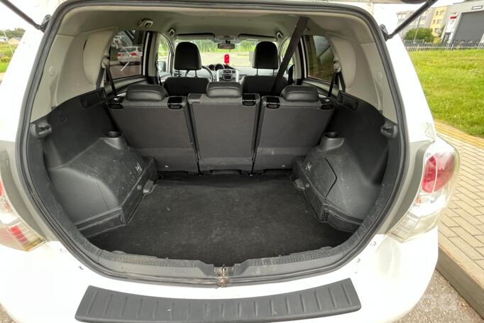 Toyota Verso 1 generation [restyling] Minivan