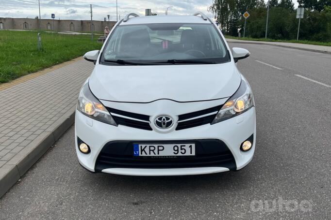 Toyota Verso 1 generation [restyling] Minivan