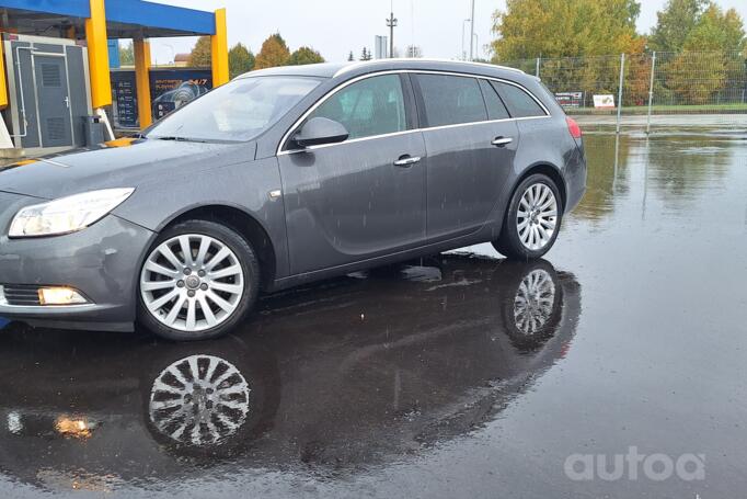 Opel Insignia A Sports Tourer wagon 5-doors