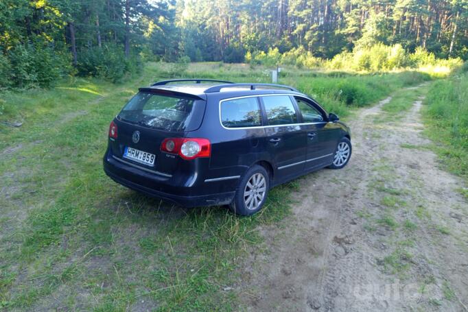 Volkswagen Passat B6 wagon 5-doors