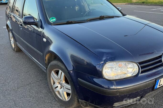 Volkswagen Golf 4 generation wagon