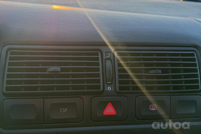 Volkswagen Golf 4 generation wagon