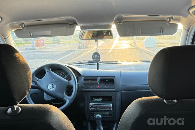 Volkswagen Golf 4 generation wagon