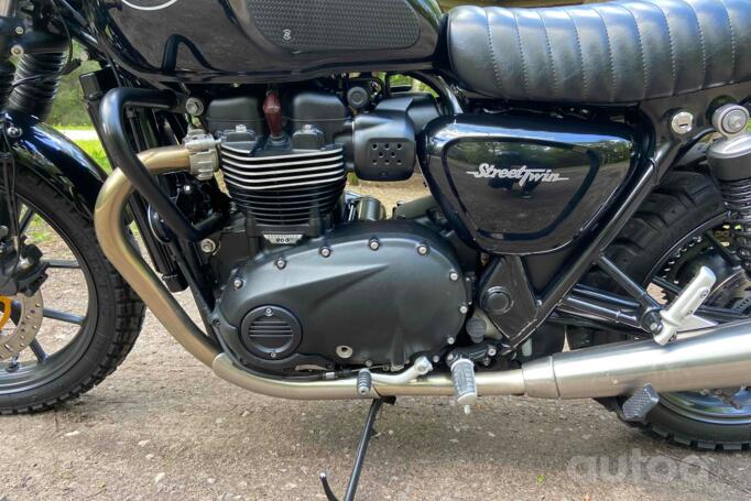 Triumph Street Twin