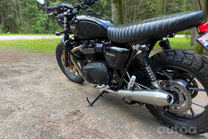 Triumph Street Twin