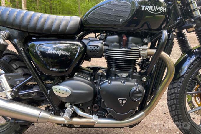 Triumph Street Twin