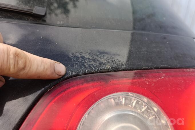 Volkswagen Passat B6 wagon 5-doors