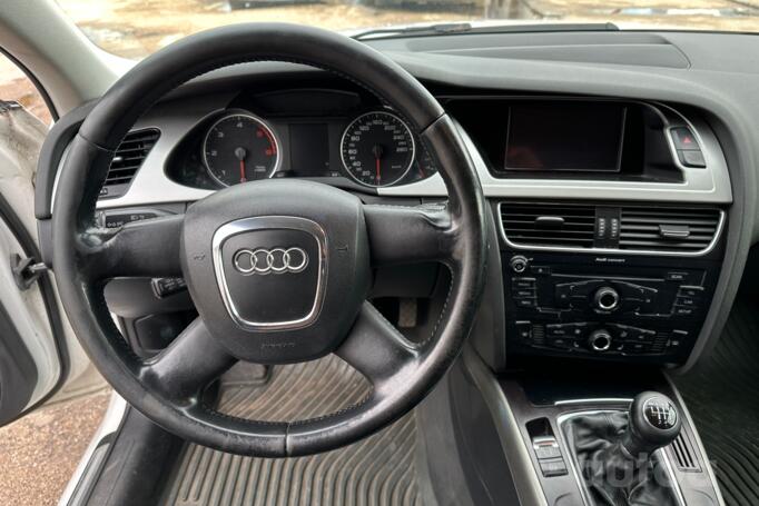 Audi A4 B8/8K Sedan 4-doors