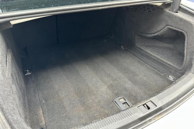 Audi A4 B8/8K Sedan 4-doors