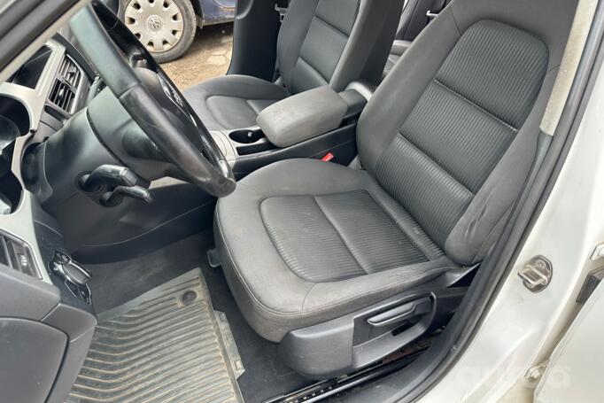 Audi A4 B8/8K Sedan 4-doors