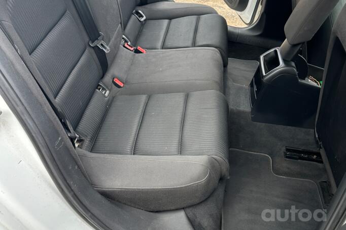 Audi A4 B8/8K Sedan 4-doors