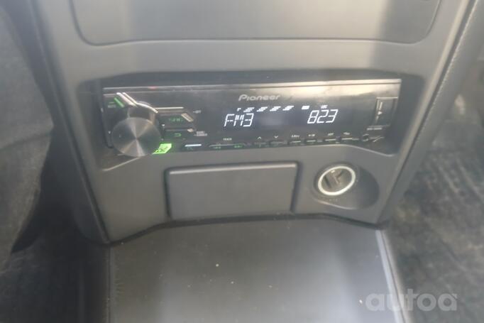 Nissan Primera P12 Sedan 4-doors