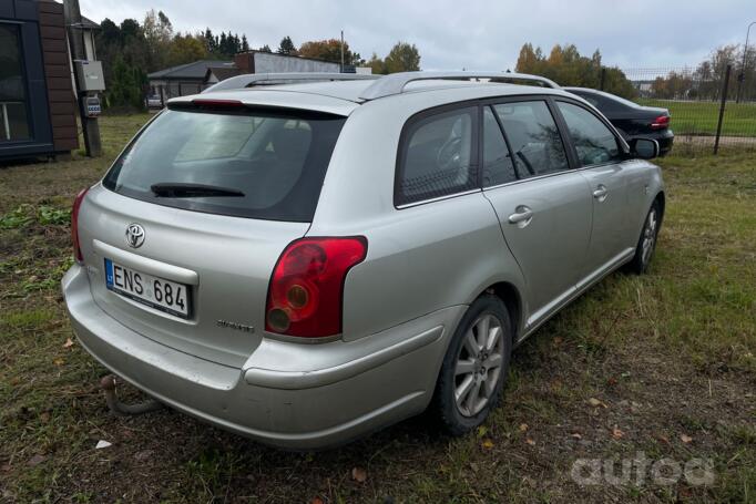 Toyota Avensis 2 generation wagon