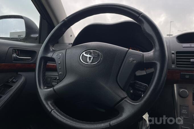 Toyota Avensis 2 generation wagon