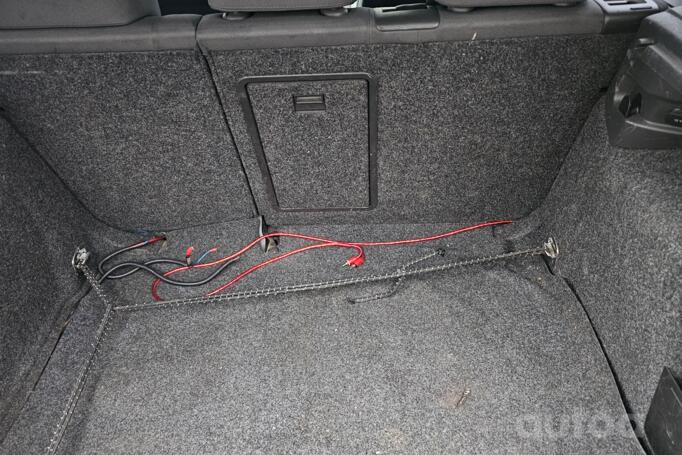 Volkswagen Golf 5 generation Hatchback 3-doors