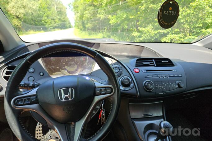 Honda Civic 8 generation [restyling] Type-S hatchback 3-doors