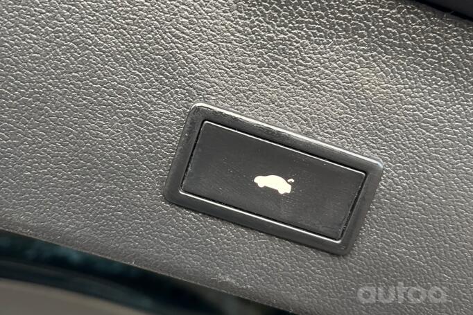 Audi A4 B8/8K wagon 5-doors