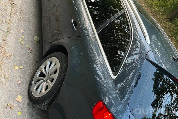Audi A4 B8/8K wagon 5-doors