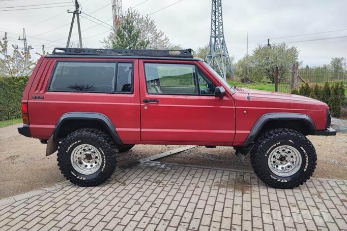 Jeep Cherokee XJ SUV 3-doors
