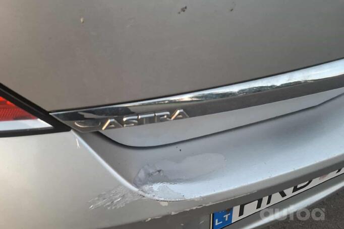 Opel Astra H Hatchback