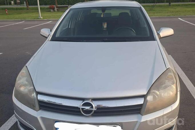 Opel Astra H Hatchback