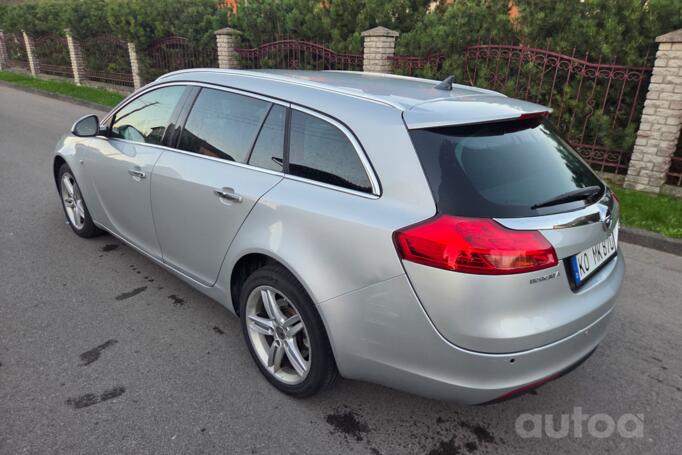 Opel Insignia A Sports Tourer OPC wagon 5-doors