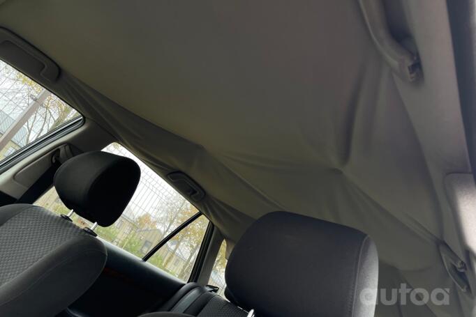 Toyota Avensis 2 generation wagon