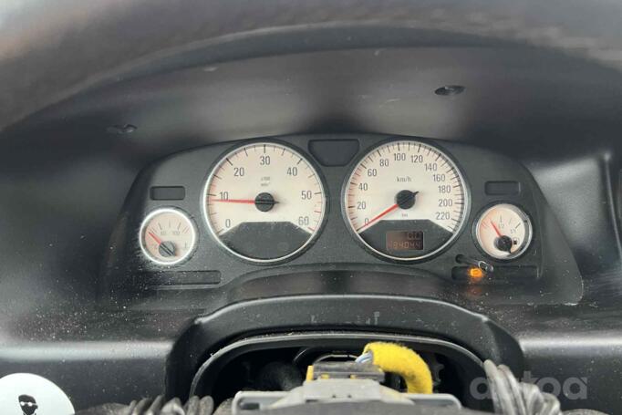 Opel Zafira A Minivan 5-doors