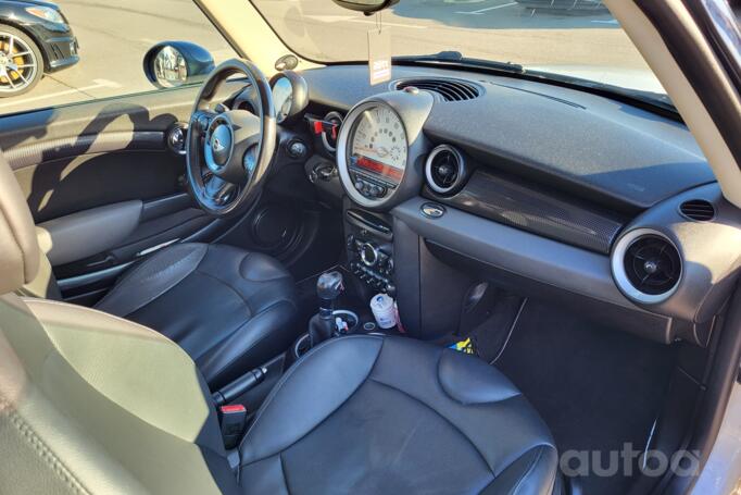 Mini Cooper S R56 [restyling] Hatchback 3-doors