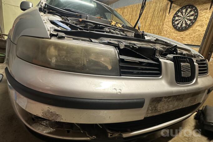 SEAT Toledo 2 generation Sedan