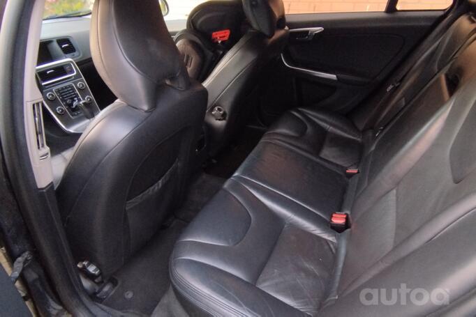 Volvo V60 1 generation wagon