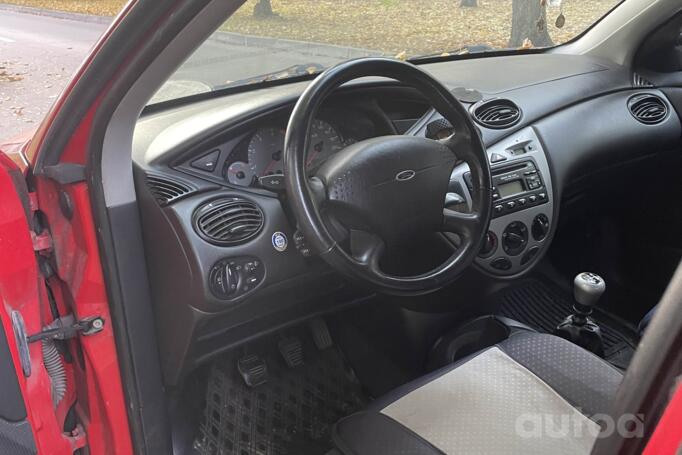 Ford Focus 1 generation wagon 5-doors