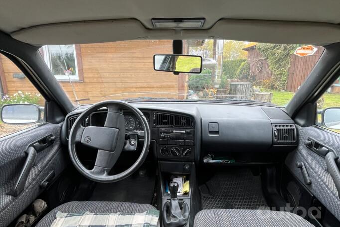 Volkswagen Passat B5 Sedan 4-doors