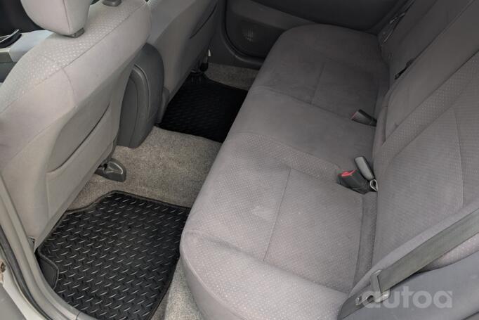 Toyota Prius 2 generation Hatchback