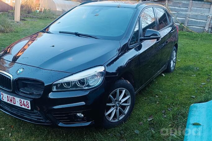 BMW 2 Series Active Tourer F45 Minivan
