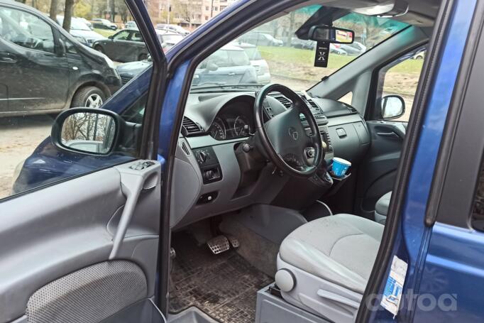 Mercedes-Benz Viano W639 Minivan