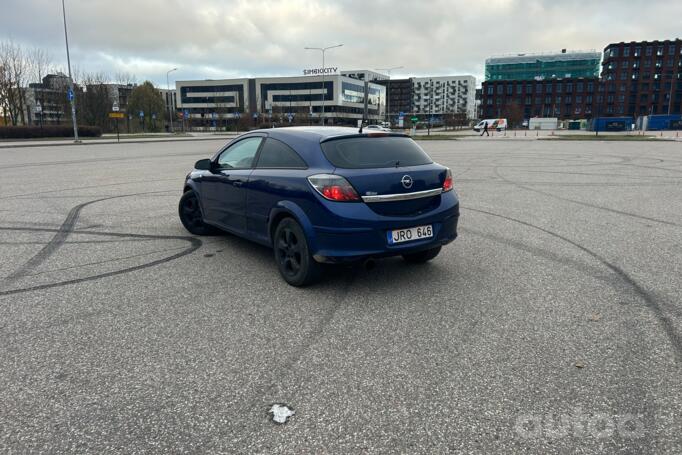 Opel Astra H Hatchback