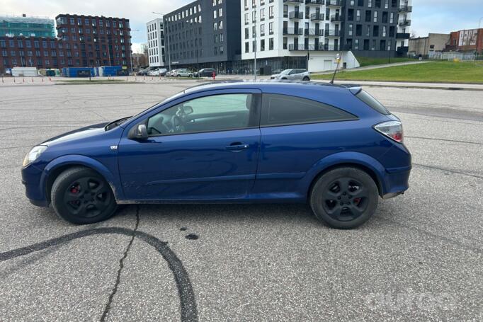 Opel Astra H Hatchback