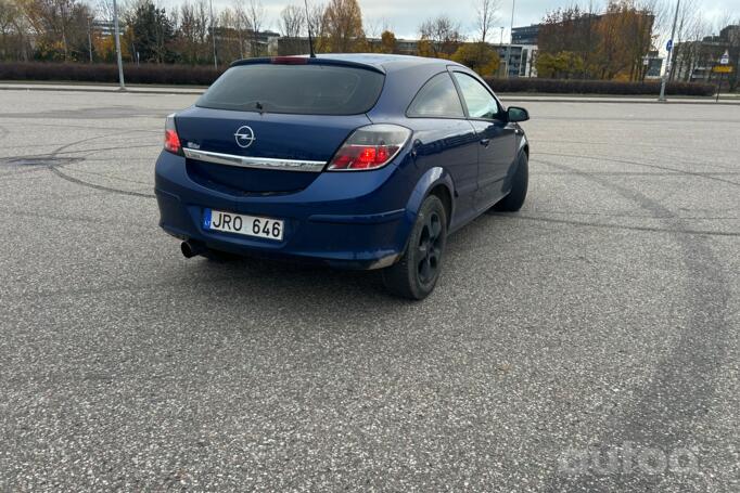 Opel Astra H Hatchback