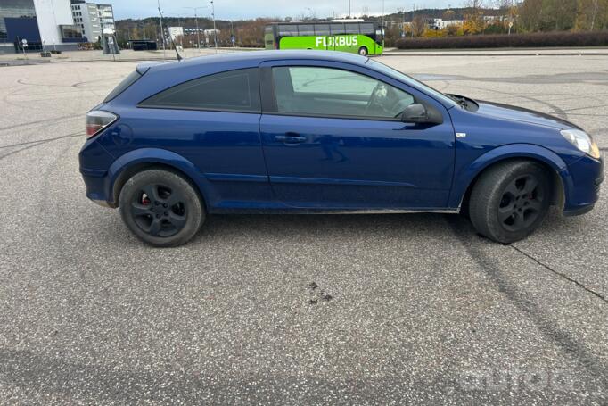 Opel Astra H Hatchback