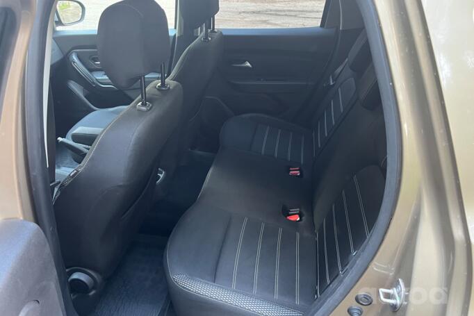 Dacia Duster 2 generation SUV 5 doors