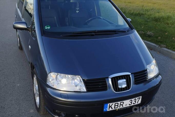 SEAT Alhambra 1 generation [restyling] Minivan
