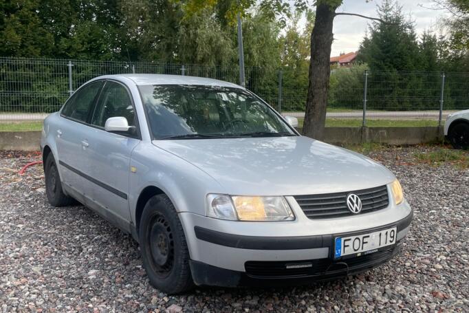 Volkswagen Passat B5 Sedan 4-doors